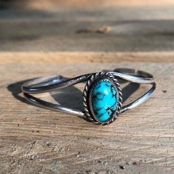 Vintage Sterling Silver Turquoise Cuff Bracelet - Picture 10 of 16